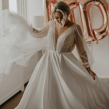 13875 # Moda Derin V Yaka A-Line Sweep Tren Aplikler Illusion Dantel Backless düğün elbisesi Seksi gelin kıyafeti Vestido de novia